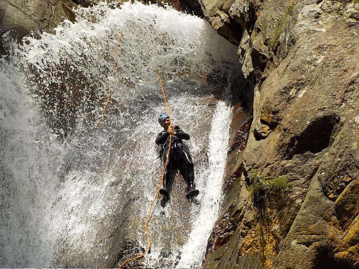 Canyoning Gourg des Anelles à Céret dans les Pyrénées Orientales