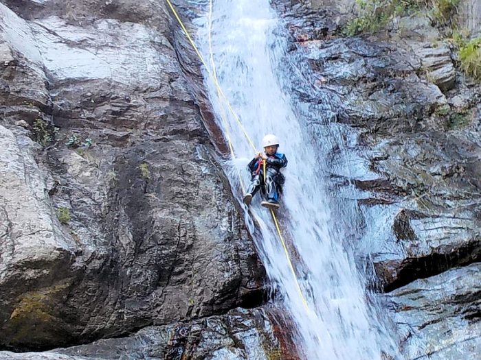 Canyoning Gourg des Anelles à Céret dans les Pyrénées Orientales